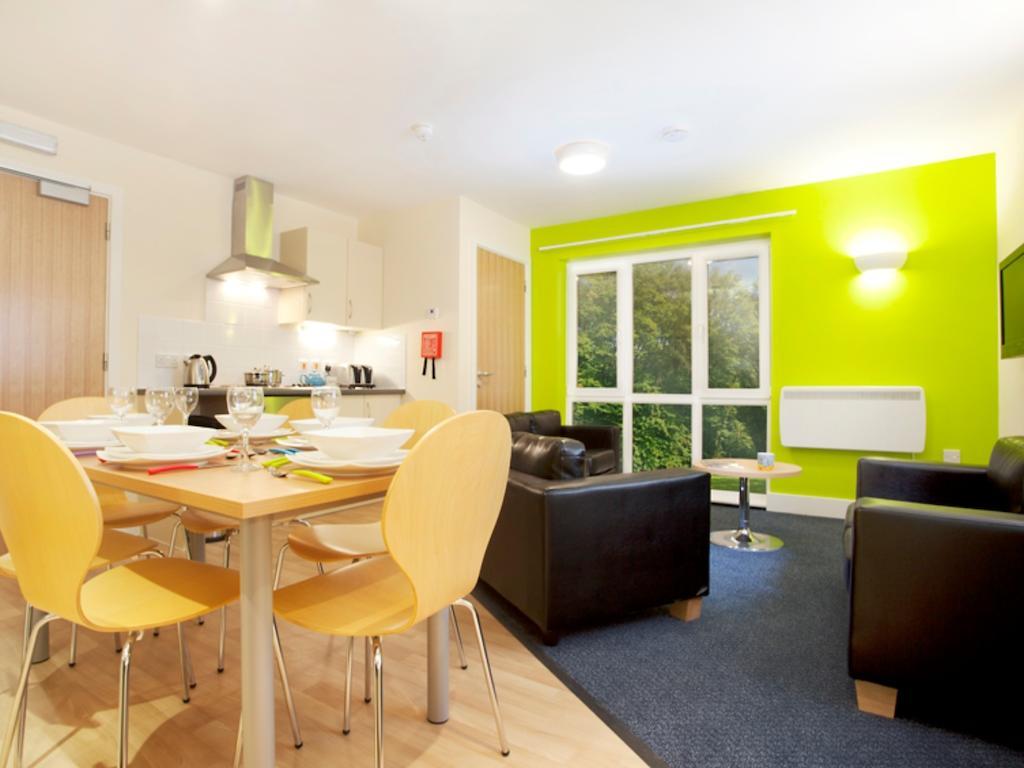 The Sidings Aparthotel Пенрин Стая снимка