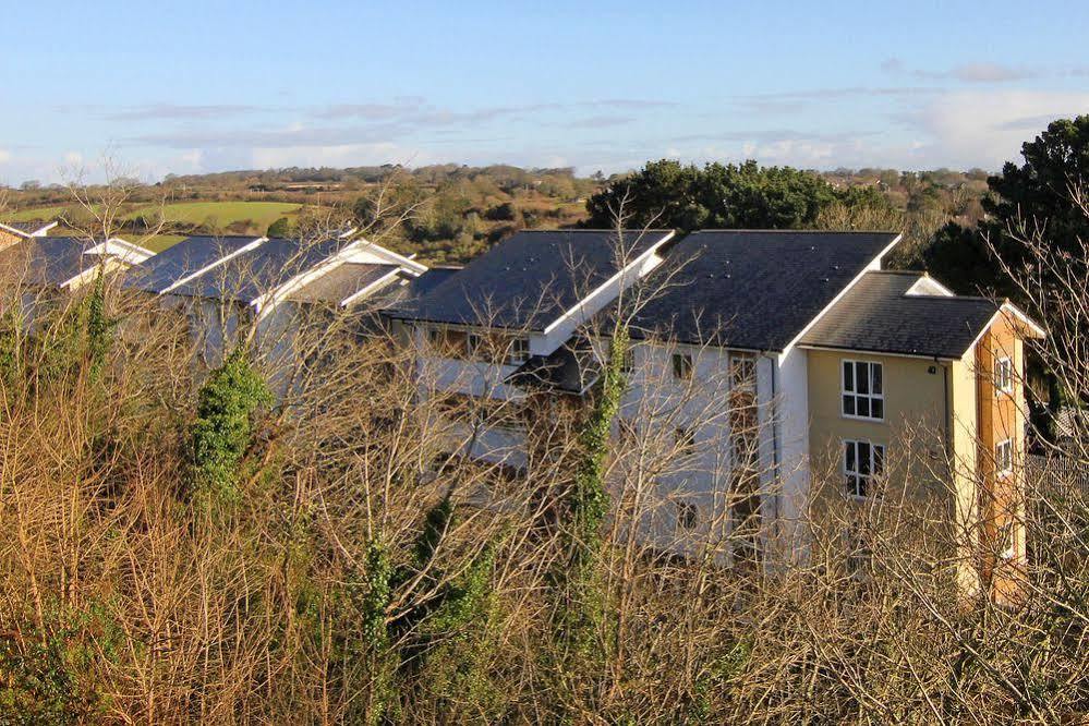 The Sidings Aparthotel Пенрин Екстериор снимка
